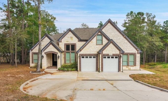 Conroe Casa | Charming 3-bedroom house in fabulous Magnolia with WiFi and AC by Lake Conroe