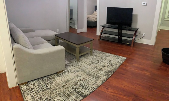 Modesto Casa | Charming 3-bedroom house with WiFi and AC in lovely Modesto