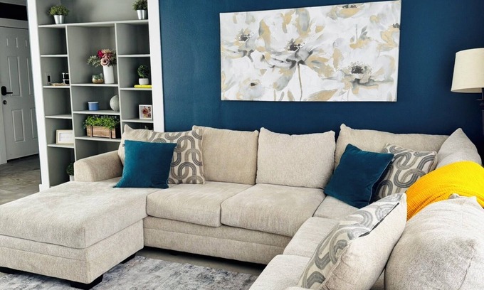 Sulphur Casa | Charming 3-bedroom house in the heart of Sulphur