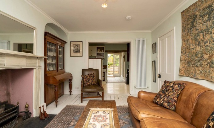 Bath Casa | Charming 3 Bedroom House next to Victoria Park | Pass the Keys