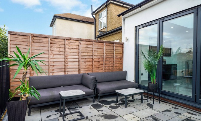 Eastcote and East Ruislip Casa | Charming 3-bedroom house in Pinner