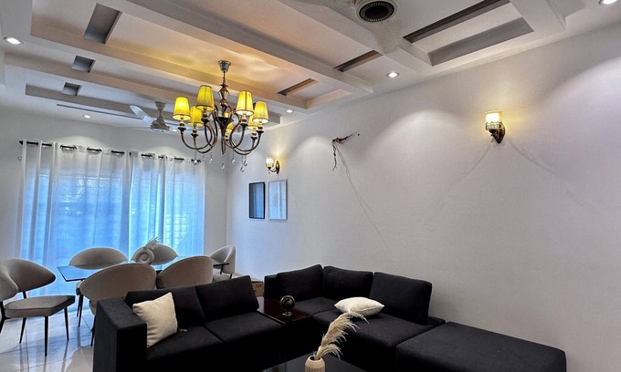 Lahore Casa | Charming 3-bedroom house with AC, WiFi in lively DHA Lahore
