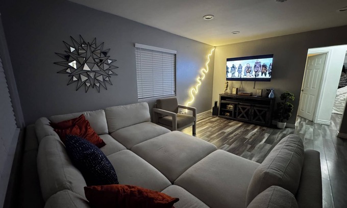 San Bernardino Casa | Charming 3-bedroom house with AC and WiFi in marvelous Colton