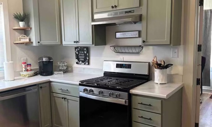 Lufkin Casa | Charming 3-bedroom house with WiFi, AC in welcoming Lufkin