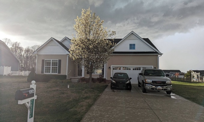 Milton Casa | Charming 3-bedroom house in Milton - 1 minute off route 1
