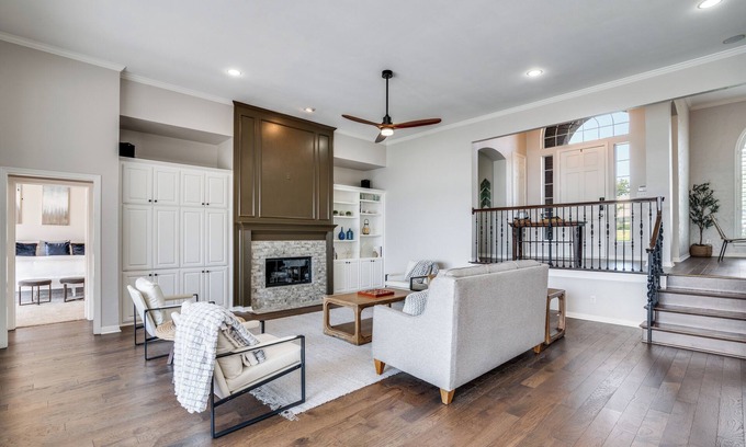 Frisco Casa | Charming 3-bedroom Lake Front house with beach access in Frisco