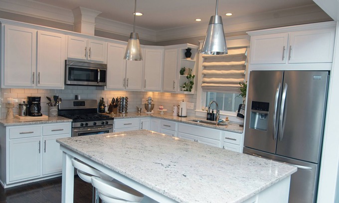 South Nashville Cabaña | Charming 3-bedroom plus loft cottage in Nashville's hottest neighborhood