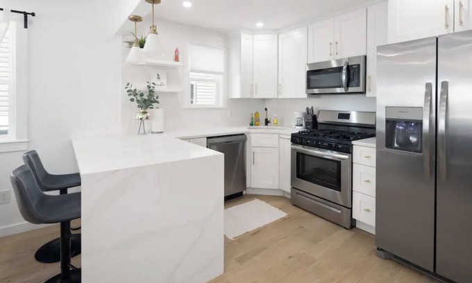 Queens Apartamento | Charming 3-bedroom room in apartment near JFK in terrific Queens