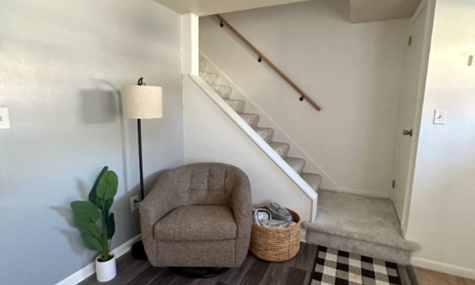 Greensburg Casa | Charming 3-bedroom townhome with AC and WiFi in Greensburg