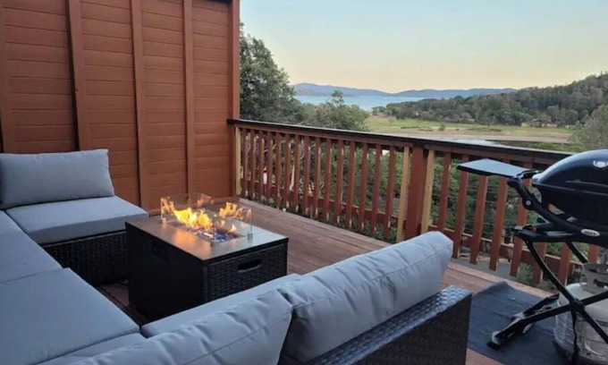Kelseyville Casa | Charming 3 Bedroom Home with Lake & Mountain Views