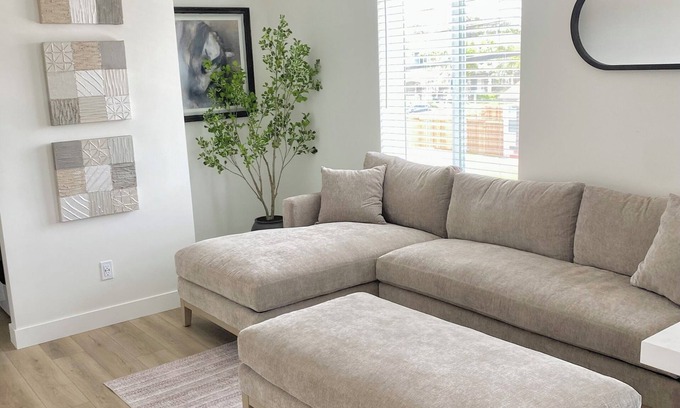 Port Hueneme Casa | Charming 3-bedroom house in Port Hueneme with WiFi