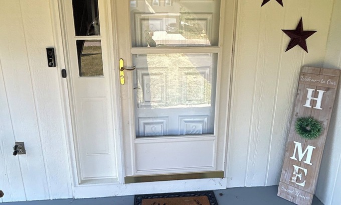 Reynoldsburg Casa | Charming, 3-bedroom house with WiFi and AC in delightful Reynoldsburg,Ohio!