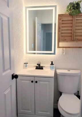 Disston Heights Apartamento | Charming 3 Bedroom House with a Beautiful Pool AC and Wifi in St Petersburg