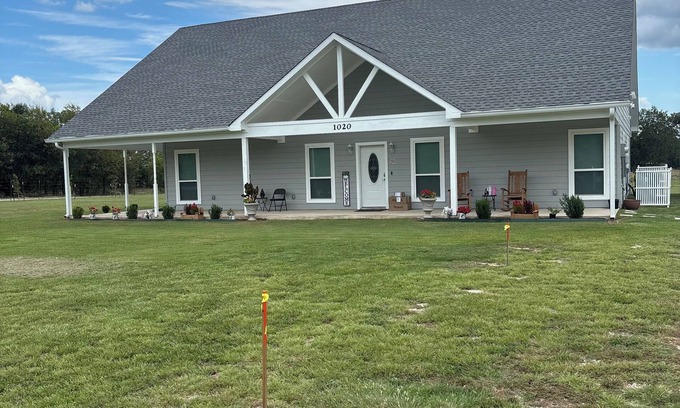 Wills Point Casa | Charming 3-bedroom 2-Bath house on 3 Acres lot near Lake Tawakoni that sleeps 8