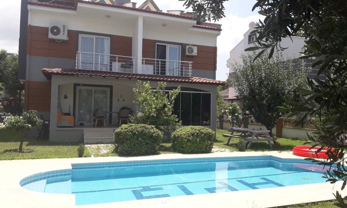 Fethiye City Center Villa | Charming 3-bedroom villa with WiFi and AC in fabulous Fethiye
