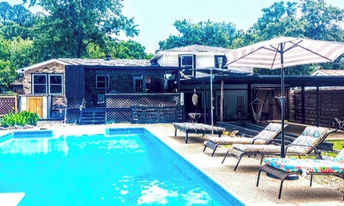 Antioch Casa | Charming 3-br House in Nashville. 15m downtown,10m Airport,5m zoo. HotTub n Pool
