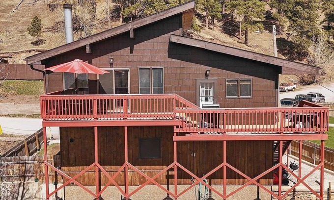 Deadwood Casa | Charming 3-BR house w/WiFi, AC, great view & new furniture in delightful Lead.