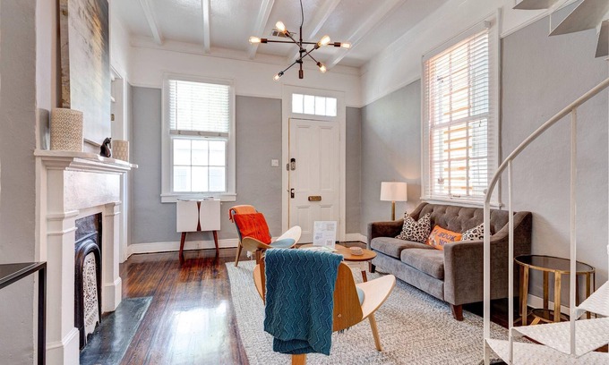 Faubourg Marigny Cabaña | This cottage is a 3 bedroom(s), 2 bathrooms, located in New Orleans, LA.