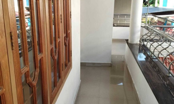Angamali Casa | Charming 4-AC-bedroom townhome with WiFi in enchanting Angamaly near airport