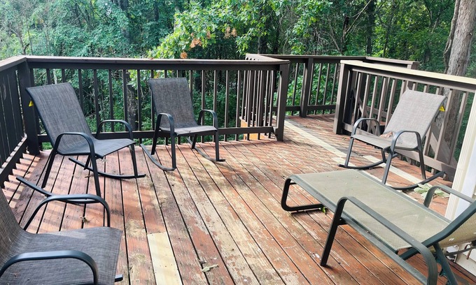 Antioch Casa | Charming 4-bedroom house in cool Nashville with WiFi, AC