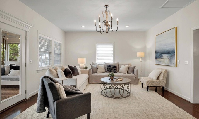 Franklin Casa | Charming 4-bedroom house with fully fenced yard, in fabulous Franklin