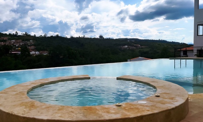 Curiti Casa | Charming 4-bedroom house with fitness room and WiFi in wonderful Curiti