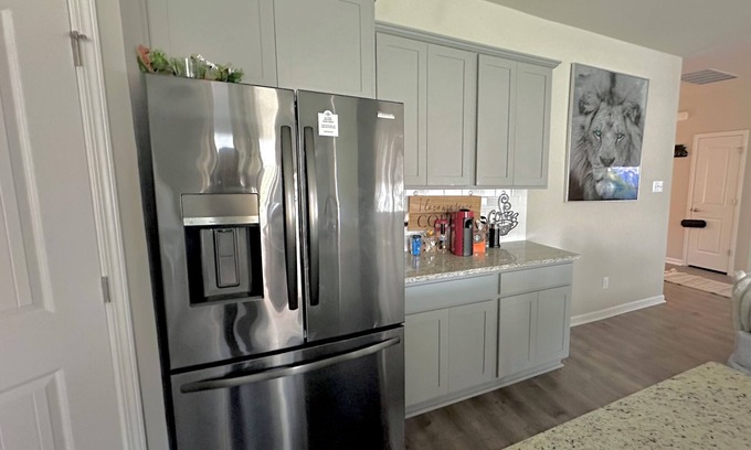 Lake Charles Casa | Charming 4-bedroom house with WiFi, AC in gorgeous Lake Charles