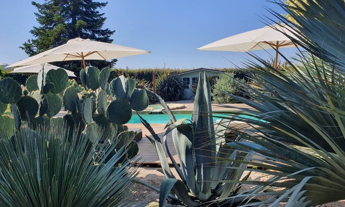 Les Mees Apartamento | Charming 4-star gîte in a 1785 bastide in Haute Provence