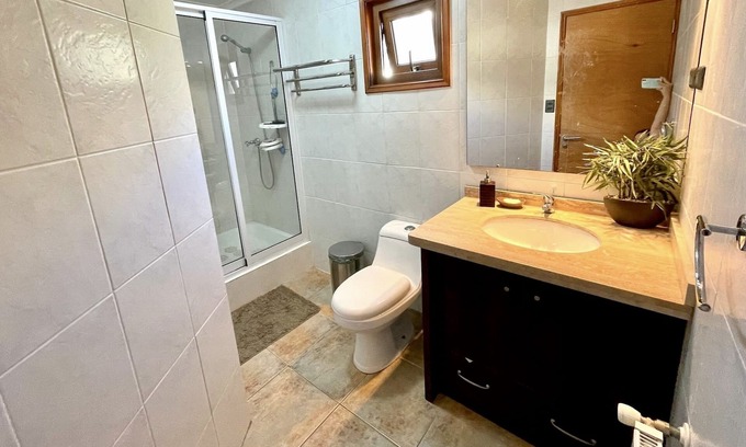 La Laguna Casa | Encantadora Casa De 4 Pisos Próxima a la Playa