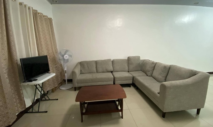 Fairview Apartamento | Charming 4bedroom apartment with AC, WiFi in terrific Quezon City