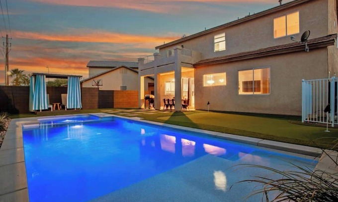 North Las Vegas Casa | Charming 4BR Home: Game Room Galore w/ Pool&HotTub