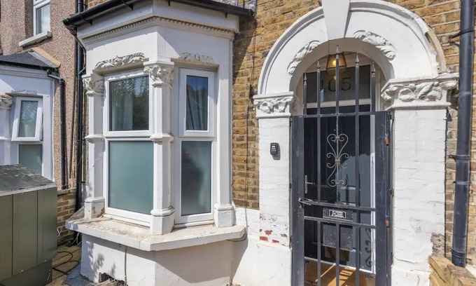 Cathall Casa | Charming 5 Bed - Leytonstone E11