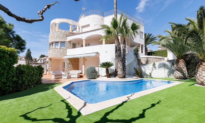 Miami Platja Villa | Villa de 5 dormitorios con encanto en Miami Playa 069 VILLA PINO ALTO