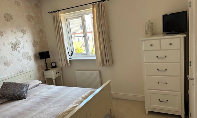 Upton Casa | Charming 5-Bedroom Guesthouse in a Peaceful Location Near Northampton Centre