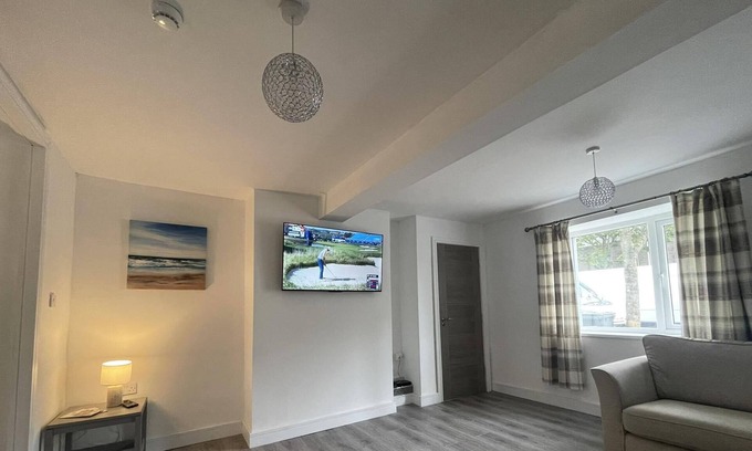Skerries Casa | Charming 5 Bedroom House in the heart of Skerries