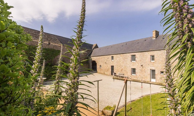 Saint-Germain-des-Vaux Cabaña | Casa espaciosa en La Hague: 10 pers, 4 hab, jardín privado, cerca del mar