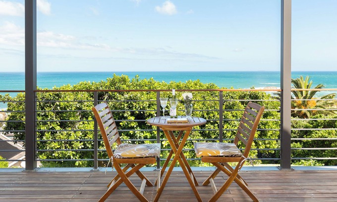 Camps Bay Casa | Charming 6-bedroom house with WiFi, Cape Town Magnificent mountain & ocean views