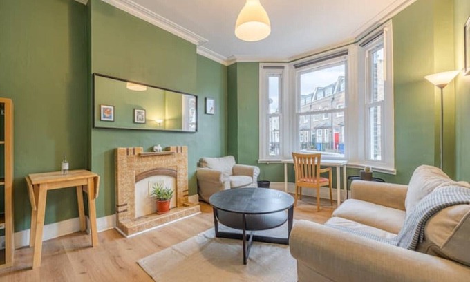 East Walworth Casa | Charming 6-bedroom Victorian House, near London Bridge