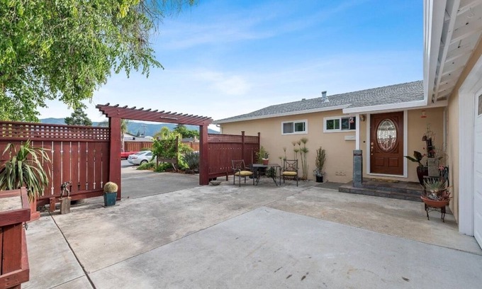 Cambrian Casa | Charming 6B/4B near Cambrian - Work or vacation ready!