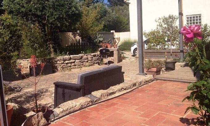 Saint-Jean-de-Vedas Apartamento | Alojamiento con encanto con jardín, terraza y barbacoa, aparcamiento privado.
