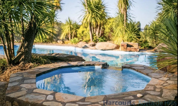 Ashton Otro | Charming Adelaide Hills Country Chateau