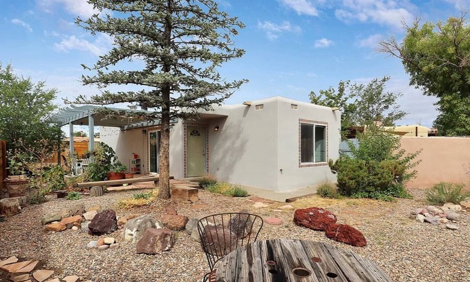 Southside Casa | Charming adobe house in the heart of Santa Fe