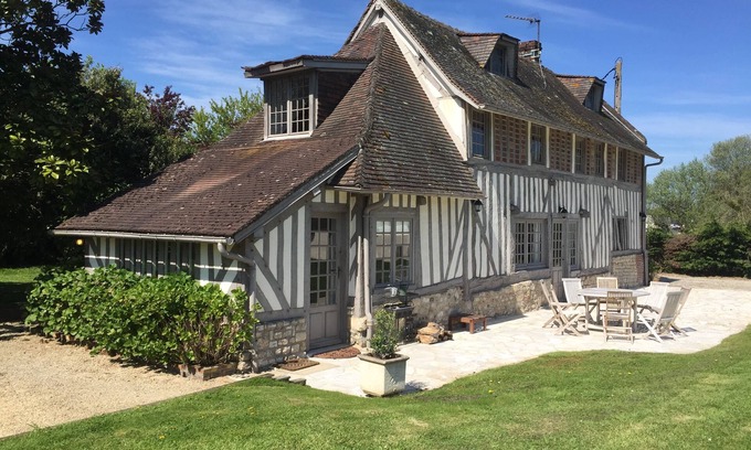 Canapville Casa | propiedad encantador y auténtico Norman con piscina a 5 minutos de Deauville