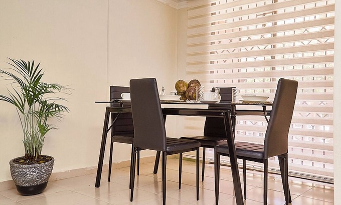 Barranquilla Apartamento | Acojedor y Comodo apartamento de 3 cuartos.