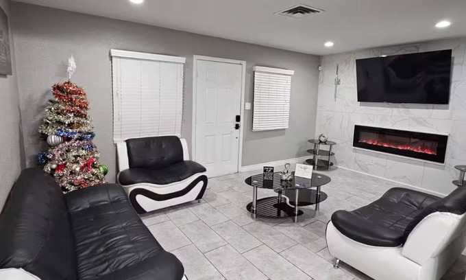 Downtown Las Vegas Casa | Charming and Cozy Place