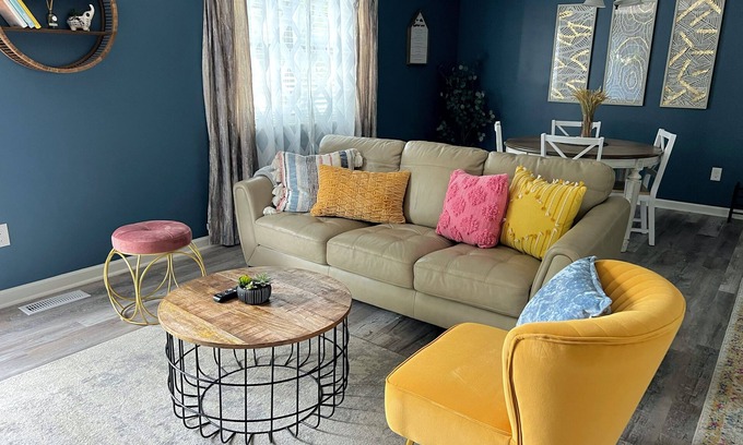 Sevierville Casa | Charming and modern pet friendly home in a quiet neighborhood