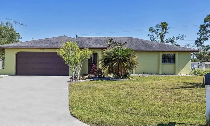 Warm Mineral Springs Casa | Charming and quiet retreat for your perfect getaway!