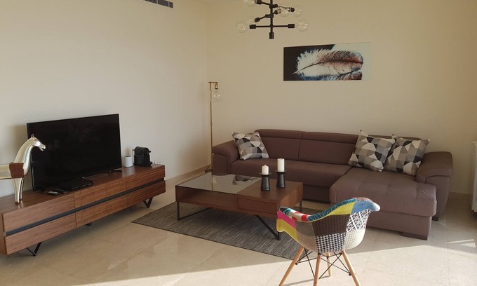 Duhur ash Shuwayr Apartamento | Apartamento encantador con impresionantes vistas en Beit Misk