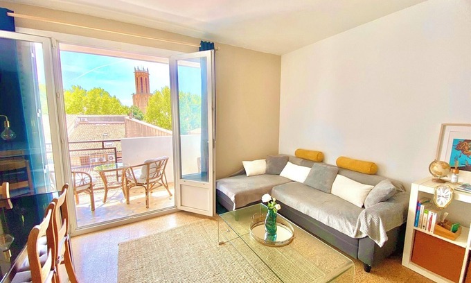 Couronne Urbaine Apartamento | Charming apartment near the city center with balcony and panoramic view of the Cathedral