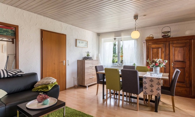 Reichenau Island Apartamento | Encantador apartamento 1 en Haus Böhler en la isla de Reichenau con vistas al lago